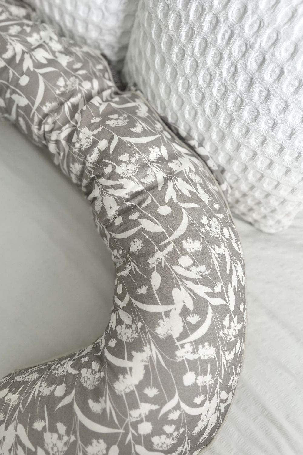 Pregnancy Pillow - Foraged Herbs