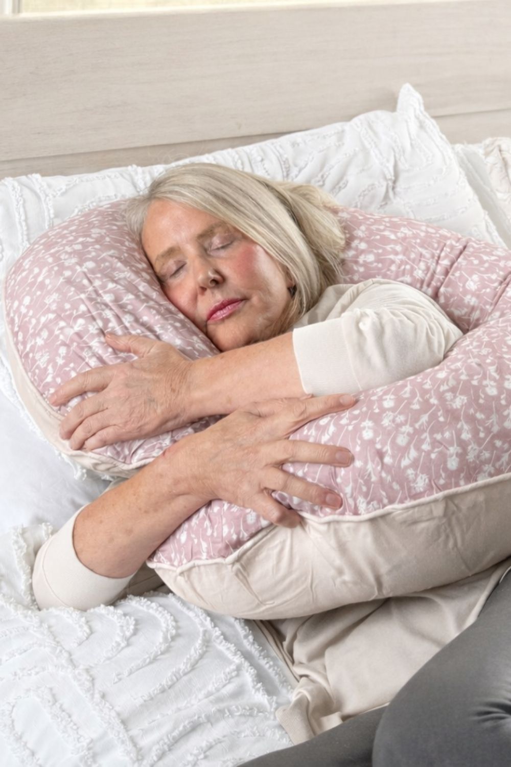 Body Pillow - Wild Parsley